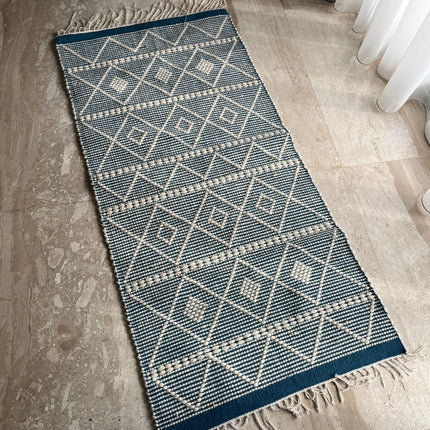 Nordic Diamond Weave Kilim