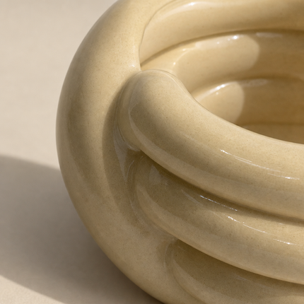 Knotted Coil tissue box